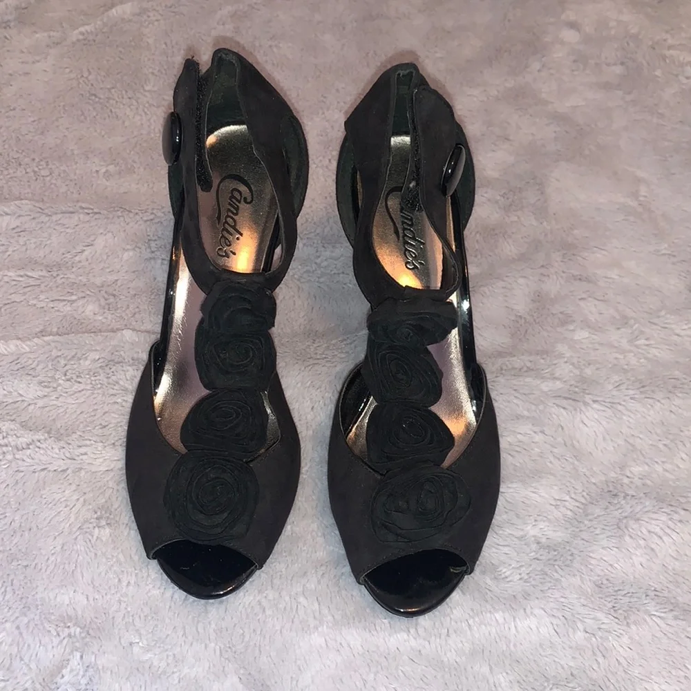 Candies - Black Rose Heels - Picture 1 of 8